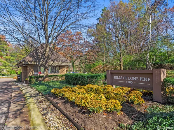 1258 Cottingham Row, Bloomfield Hills, MI 48302