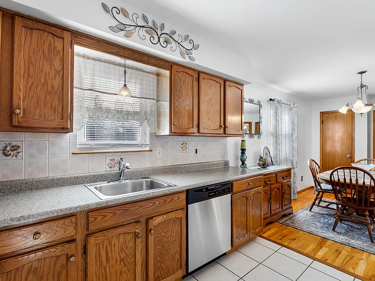 109 Cross St #1 — Photo 8