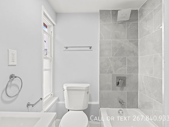 2nd image of 1017 Pine St APT 3R