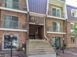 201 N Fillmore Ave UNIT 8, Sterling, VA 20164
