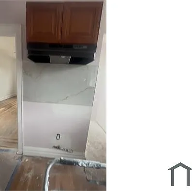 2181 Strang Ave #2 — Photo 6