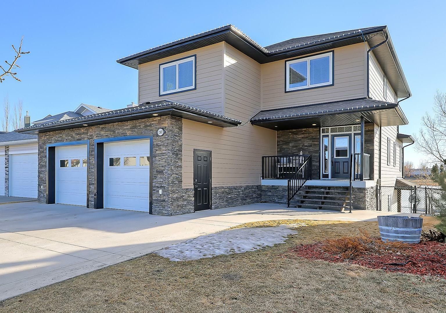 1507 N Sunshine Pl SE, High River, AB T1V 1W5 Zillow