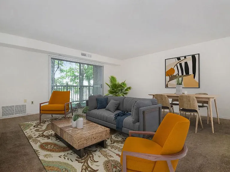 St. Regis Apartments — Photo 7