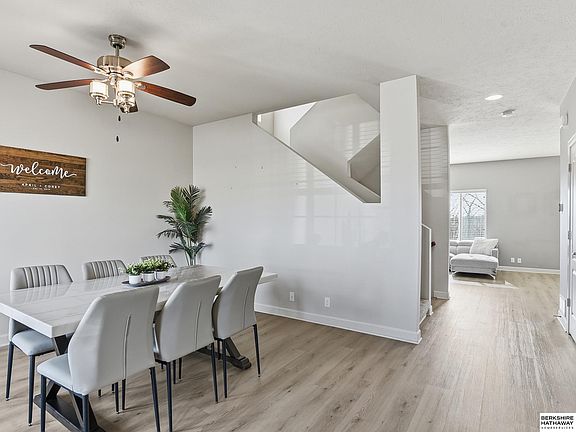5th image of 4305 Waterford Ave