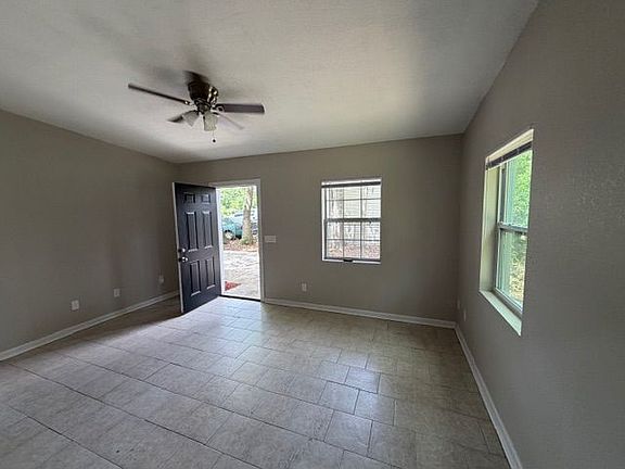 3rd image of 1157 Lake Shore Blvd