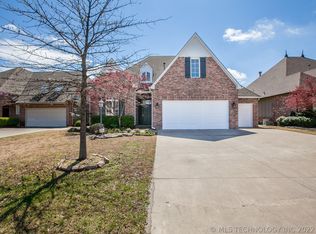 6836 E 83rd St, Tulsa, OK 74133