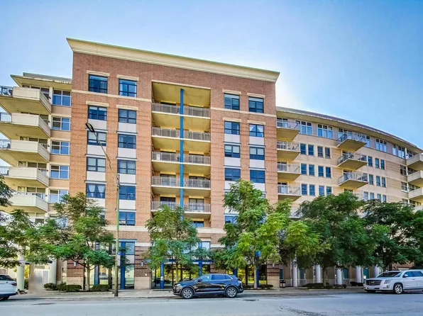 511 W Division St APT 803, Chicago, IL 60610