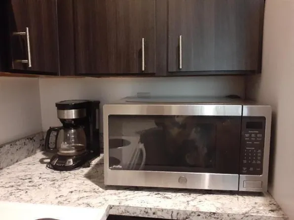 911 Lyons Rd, Pompano Beach, FL