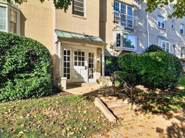 2901 Willston Pl APT 202, Falls Church, VA 22044