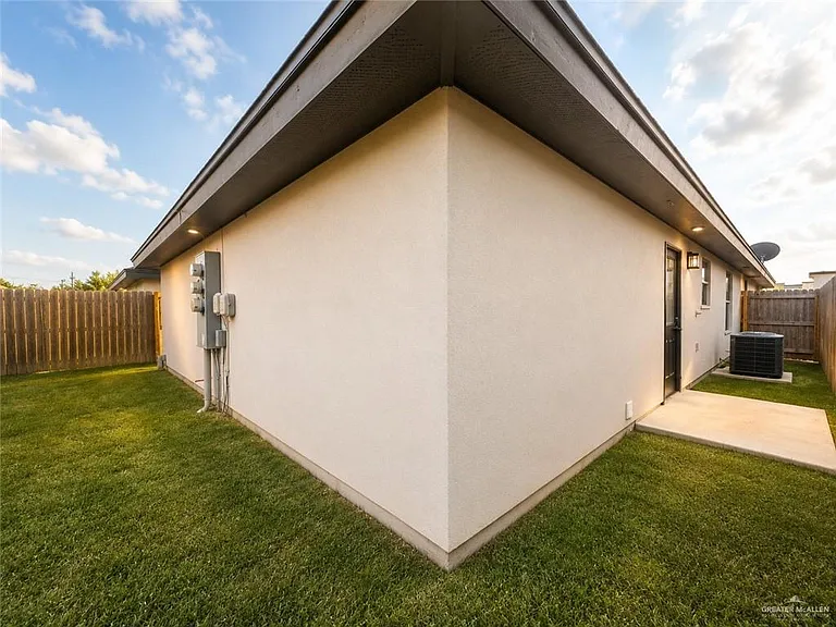 205 Teak Dr #3 — Photo 6