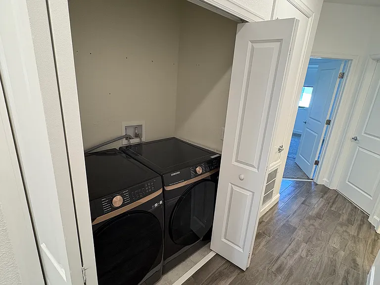 8505 Arcadia Ln — Photo 9