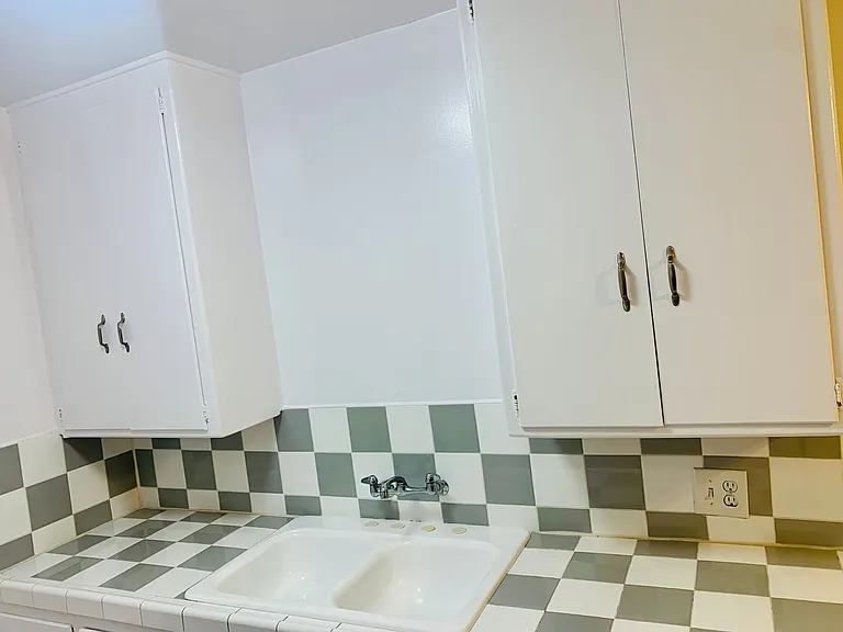 6290 Cherry Ave #4 — Photo 11