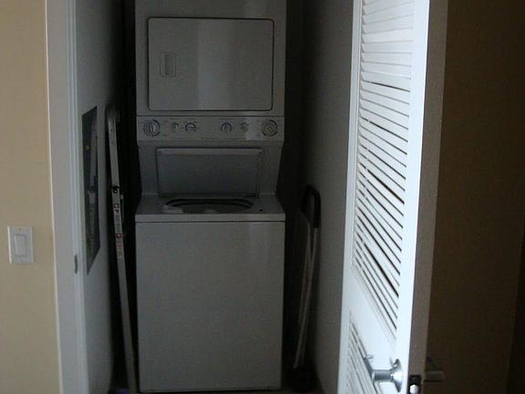Washer dryer