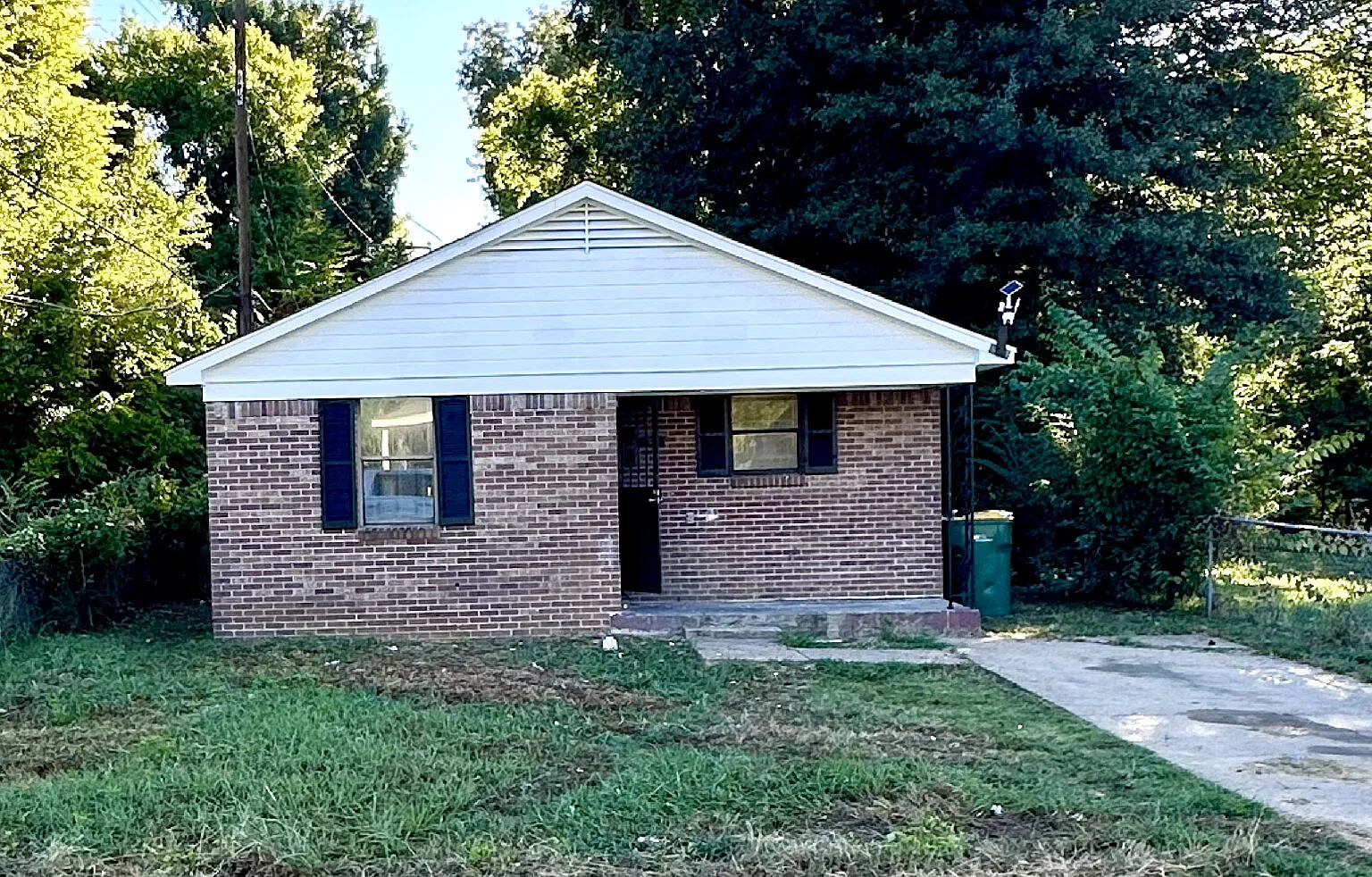 4 bed, 2.0 bath, $1,395 — Photo 2