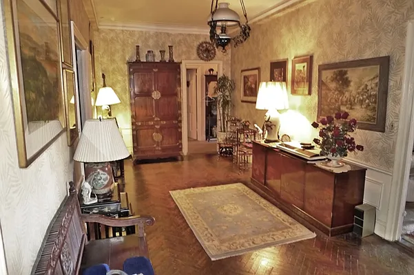 Sold by RSNY Realty | media 32