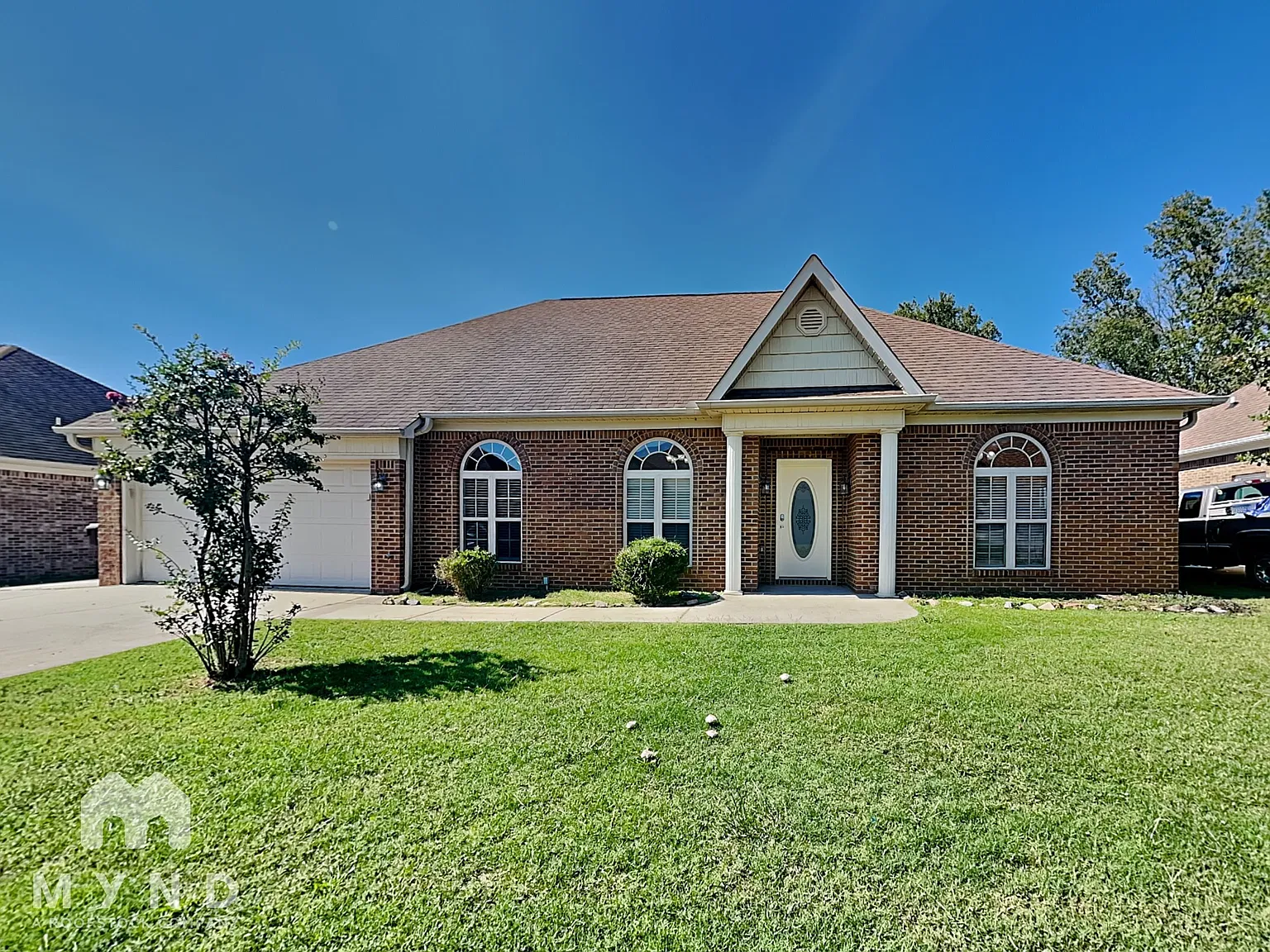 3 bed, 2.0 bath, 1770 sqft, $1,677 — Photo 1