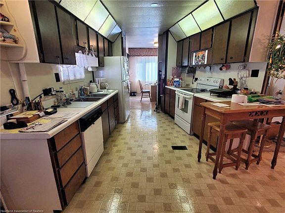 3rd image of 2632 Desoto Rd