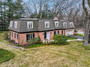 8362 Warbler Dr, Kalamazoo, MI 49009