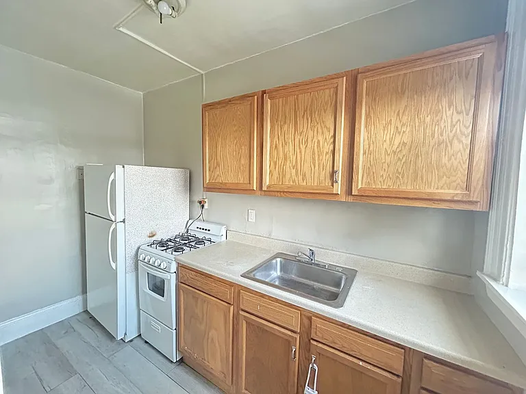 1235 Randolph St NW — Photo 3