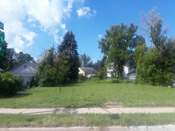 626 Phillips St, South Haven, MI 49090