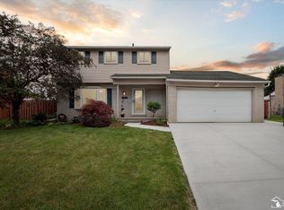 16757 Melba Jean St, Southgate, MI