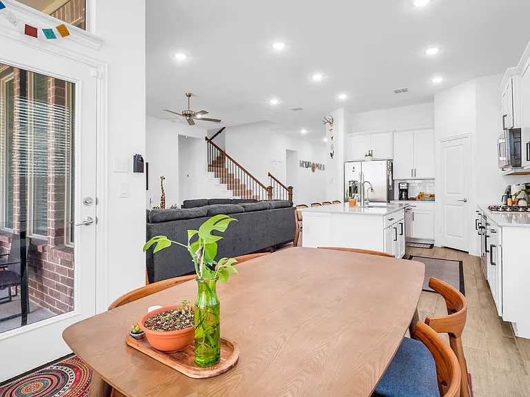 8117 Lindheimer Ln — Photo 8