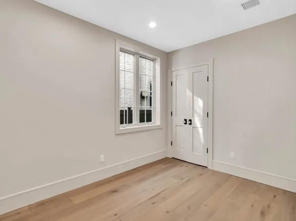 368 92nd Street image 17 of 27