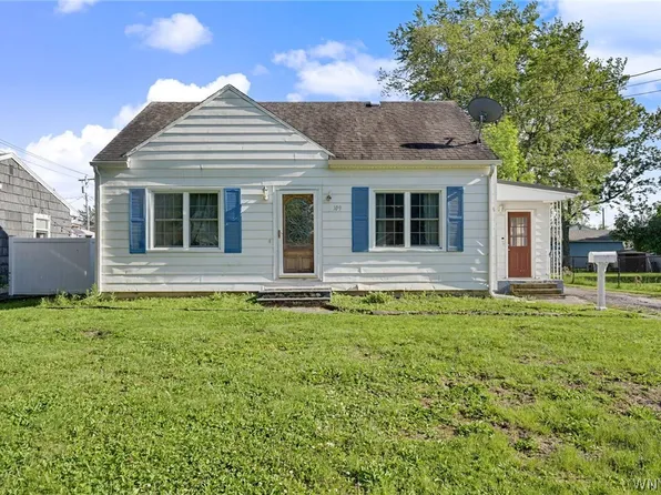 109 Summit Ave, West Seneca, NY 14224