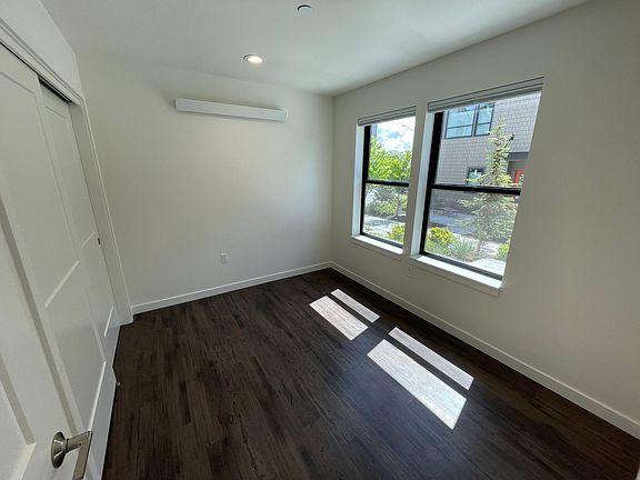 5th image of 5915 Sunset Ave Unit 202