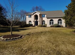 28W374 Riviera Ct, Bartlett, IL 60103