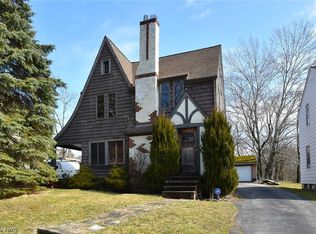 5323 Clement Ave, Maple Heights, OH 44137