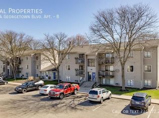 1304 Georgetown Blvd APT B, Lansing, MI 48911