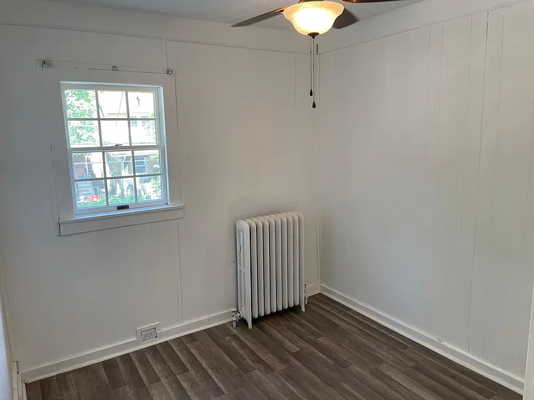 221 Ridgewood Ave — Photo 4