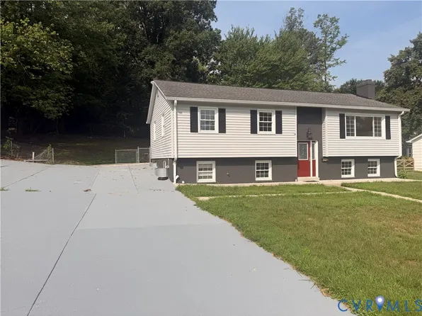 6212 Thornwood Dr, Alexandria, VA 22310