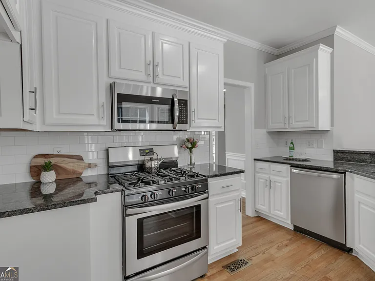 3633 Elinburg Cove Trl — Photo 7