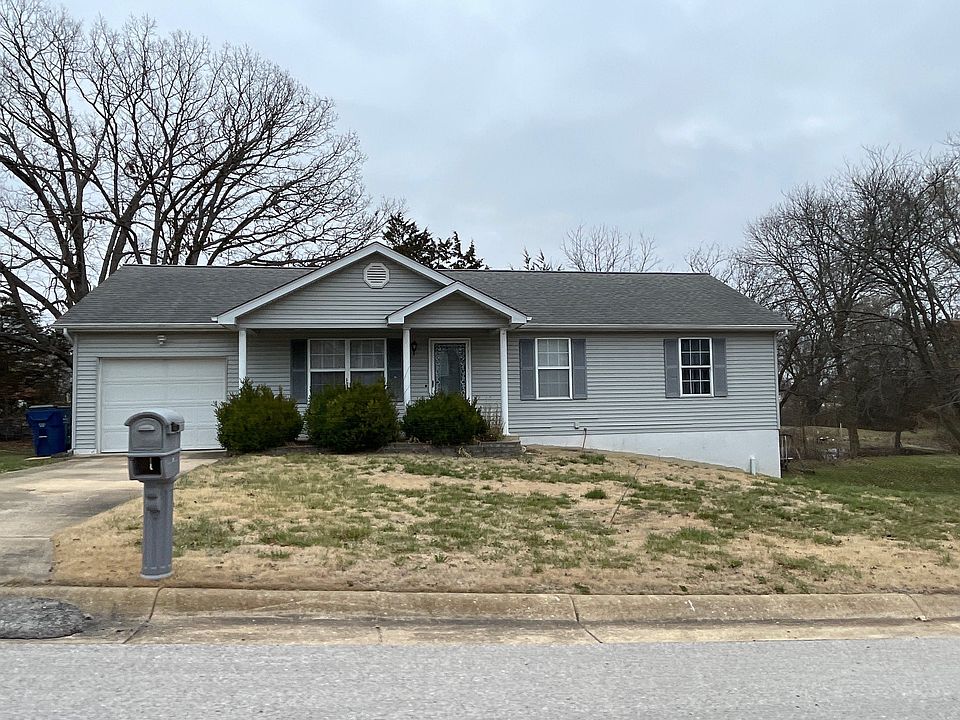 1st image of 4 Laura Ct