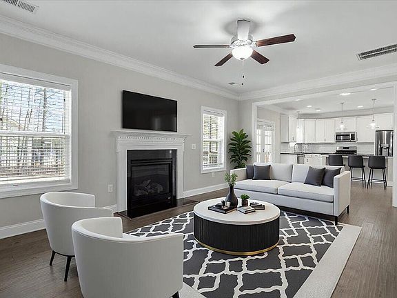 4th image of 320 Spruce Pine Trl