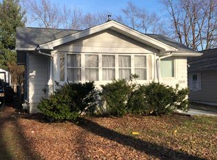 1030 N Summit Ave, Decatur, IL 62522