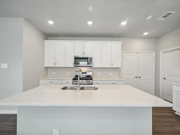 4018 Sandstone Dr, McKinney, TX 75071