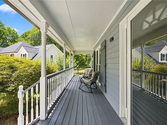 4th image of 2069 Ursuline Way NW