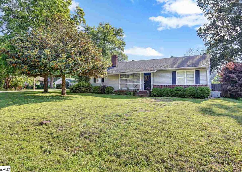 1st image of 3 N Garden Cir
