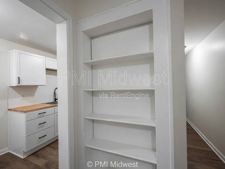 512 N Chester Ave — Photo 10