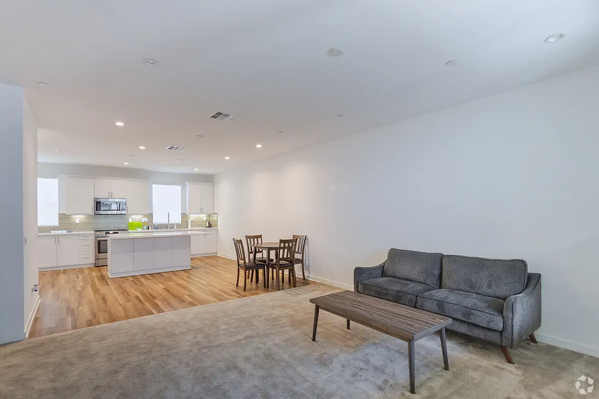 3 bed, 3.5 bath, $1,677 — Photo 2