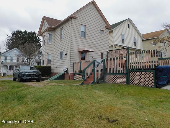 4th image of 122 Orchard St