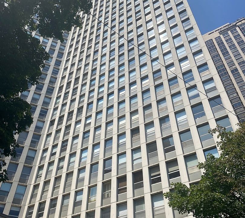 1st image of 2626 N Lakeview Ave #2712-10