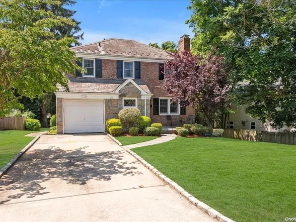 22 Homewood Drive, Manhasset, NY 11030