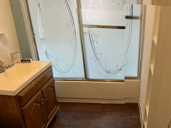 (undisclosed Address), Bellerose, NY 11426