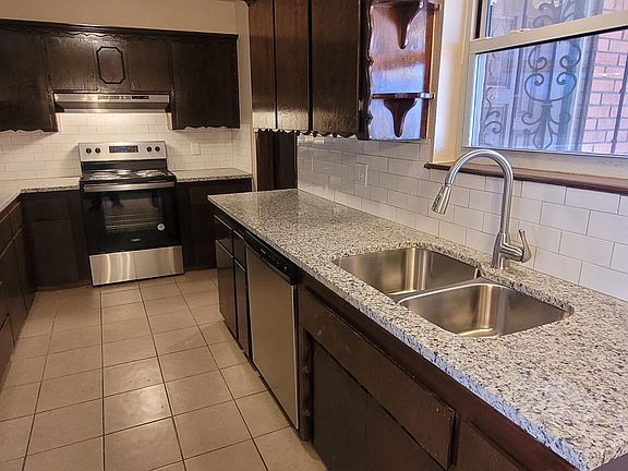 2nd image of 4805 Del Crest Dr