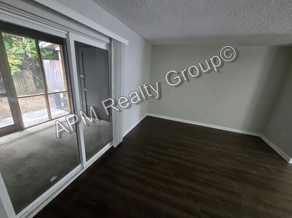 101 Cherry Hall Dr, Lexington, SC