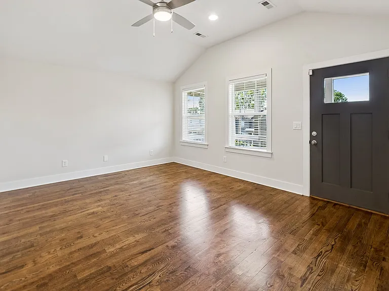 6214 California Ave #A — Photo 30